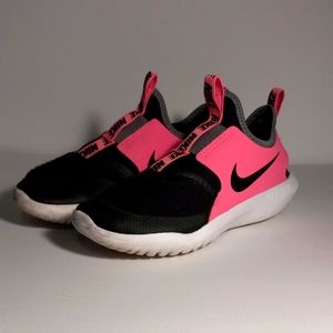 Nike size 1y little girl